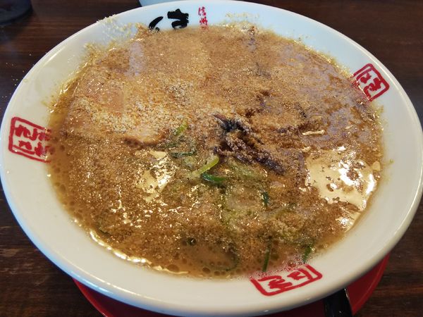 「本白味：バリかた　＋すりゴマ（無料）　＋替玉：粉おとし」@きまぐれ八兵衛 安曇野本店の写真