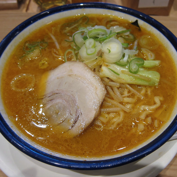 「濃厚味噌らーめん 850円」@つけめん玉 品達店の写真