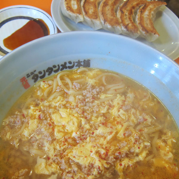 「餃子セット（普通） 価格失念」@元祖ニュータンタンメン本舗 品川店の写真