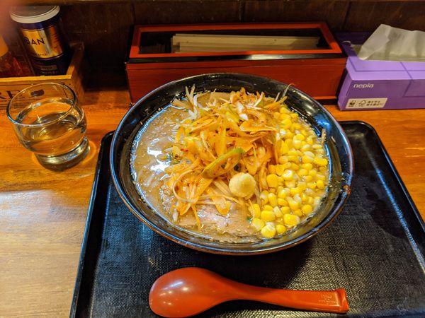 「味噌らぁめん大盛り+コーン+辛ネギ(870+100+50)」@煮干し中華そば つけ麺 海猫の写真