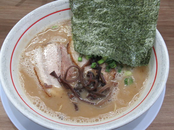 「らーめん（680円）」@麺場 絆1048の写真