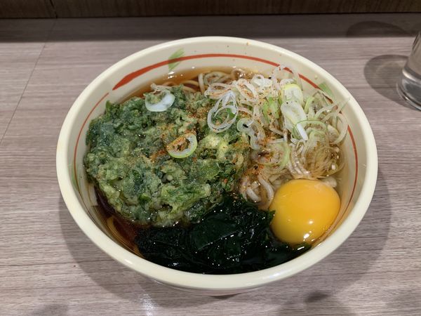「春菊天玉そば 510円」@狭山そば 所沢店の写真
