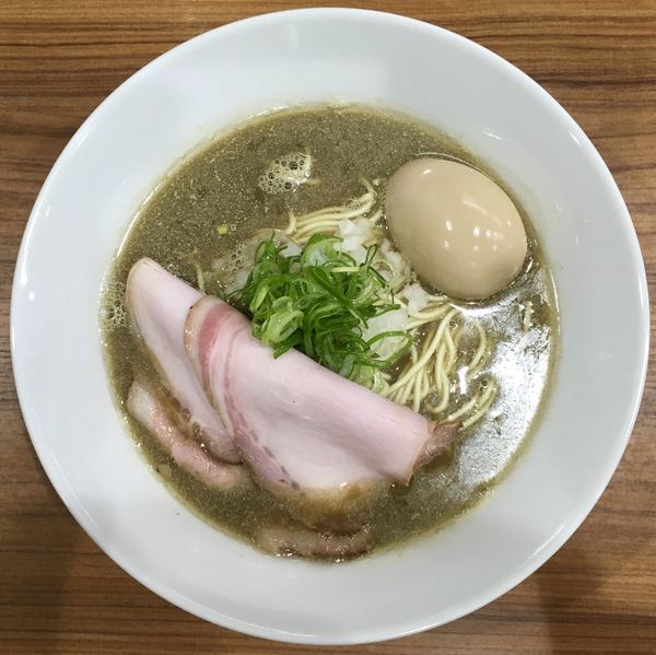 「ヱビスビール 小瓶 → 上煮干しそば＋味玉＋味付き替え玉」@中華そば 西川の写真