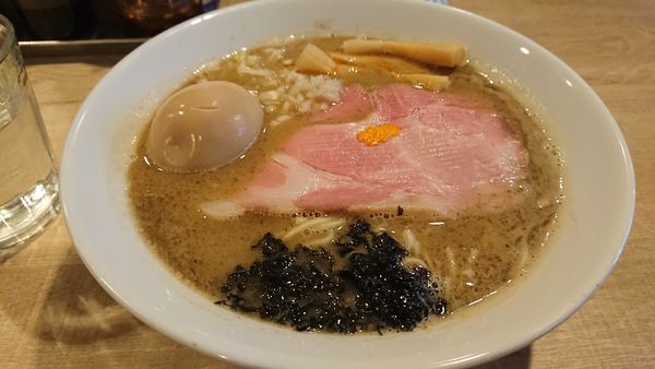 「濃厚煮干そば+味玉+あえ玉」@麺屋らんまるの写真