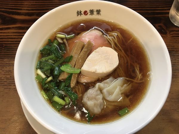 「醤油らーめん」@らーめん 鉢ノ葦葉の写真