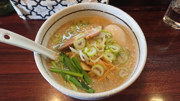 「味玉らーめん（こってり）750円 + ちゃーしゅー丼250円」@麺屋 旬の写真