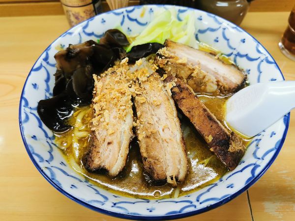 「塩ラーメン＋チャーシュー」@波（シー）の写真