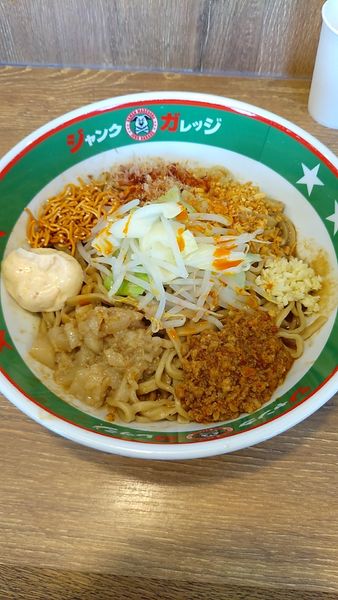 「坦々まぜそば(大盛)」@ジャンクガレッジ 川越小堤店の写真