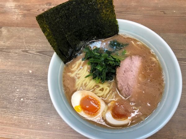 「味玉ラーメン」@横浜らーめん 渡来武の写真