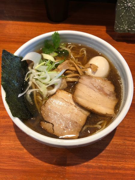 「味玉江戸醤油ら～麺」@麺屋 江武里の写真