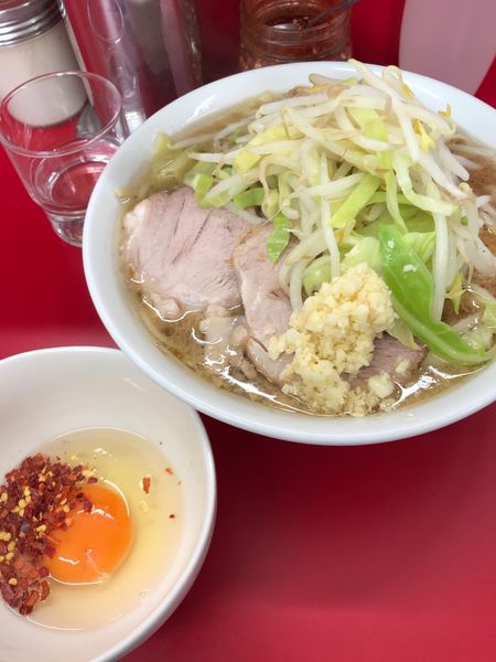 「小　半分固め」@ラーメン二郎 神田神保町店の写真