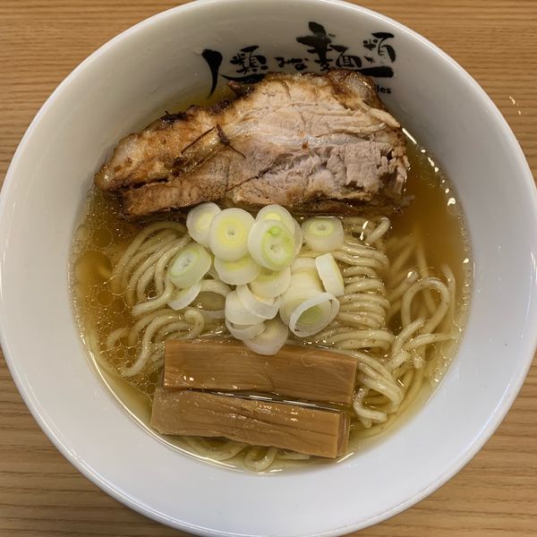「ラーメンmacro800円」@人類みな麺類の写真