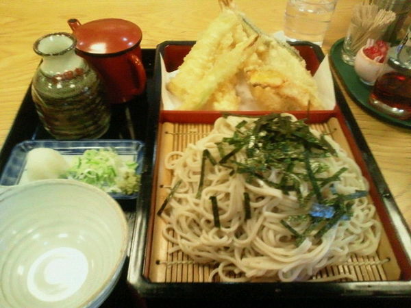 「天ざる 1100円、そば大盛 100円、瓶ビール大瓶 600」@マルイチ 神田軒の写真