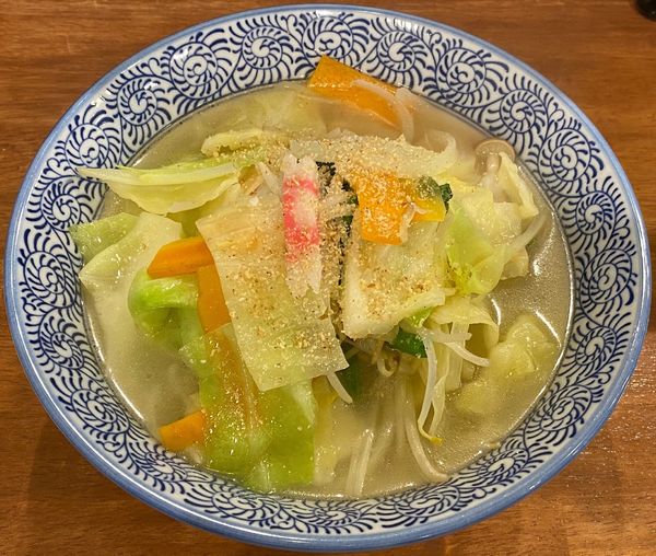 「野菜たっぷり塩淡麗タンメン680円」@麺市場 中野ブロードウェイ店の写真