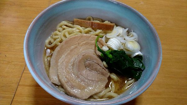 「夜鳴きそば　800円」@つけめん さなだの写真