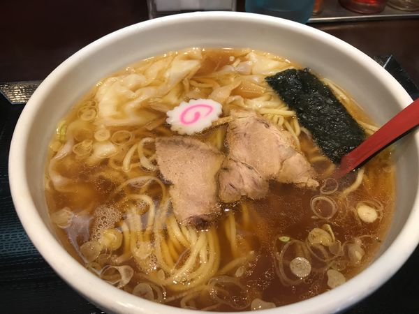 「ワンタン麺」@中華蕎麦 金魚の写真