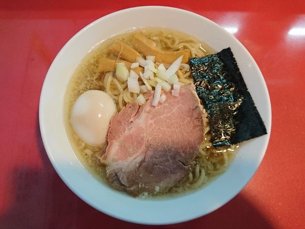 「月曜限定 味玉背脂醤油らーめん＋麺増し」@麺屋しのはら 三日月食堂の写真