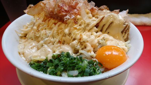 「【昼】まぜそば+ダブルチーズ+追加豚」@用心棒の写真