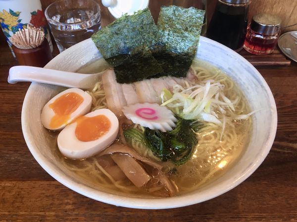 「徳･塩そば 大盛（サービス）」@泉岳寺 らーめん徳の写真