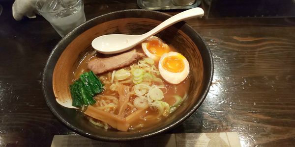 「ラーメン（普通）＋味玉」@天虎の写真