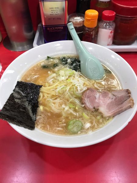 「ラーメン680円、餃子」@かいざん 西船橋店の写真