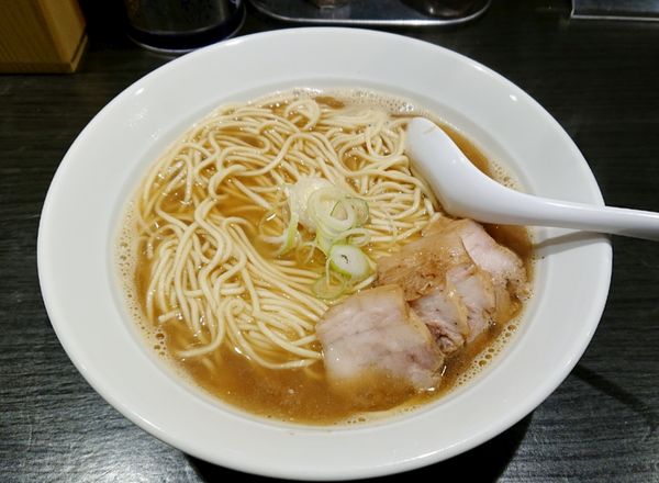 「肉そば(中)+スープ増」@自家製麺 伊藤 銀座店の写真