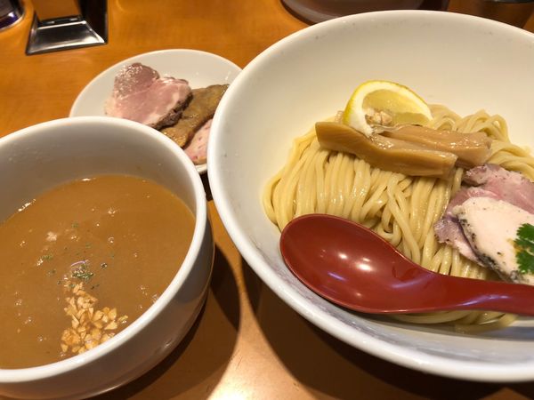 「鷄白湯つけ麺+肉増し」@麺屋 翔 品川店の写真