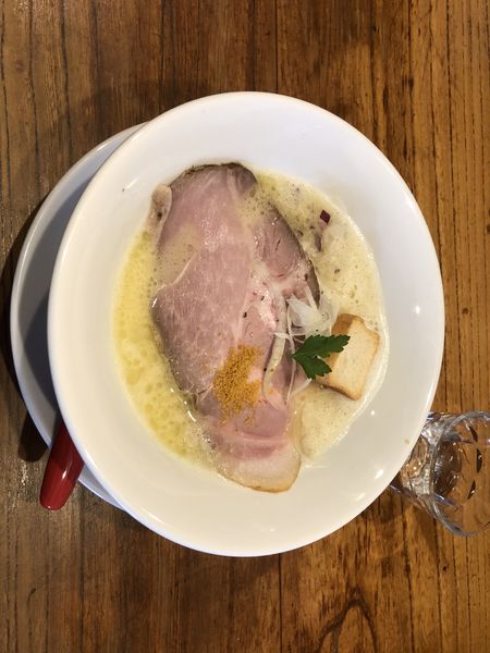 「本日の白湯そばと牡蠣と燻製鰯の和えそば」@中華そば 先崎の写真