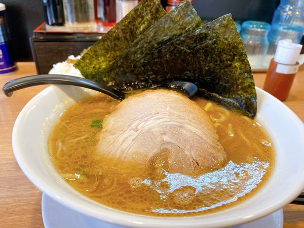 「濃厚とんこつ　しょうゆ味」@えび豚骨 真面目の写真