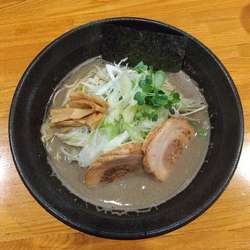 メガ煮干しラーメン