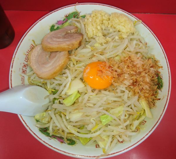 「まぜそば￥850。ニンニクマシ、ヤサイ。」@赤ひげラーメンの写真