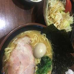 ラーメン大　800円