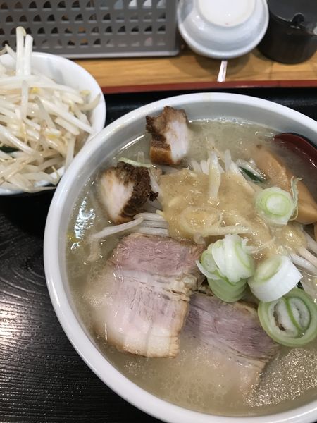 「【限定】塩ラーメン、野菜大盛」@味噌麺処 楓の写真