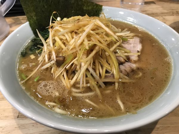 「ネギラーメン大盛り(2玉)」@横浜家系ラーメン 壱角家 大和桜ヶ丘店の写真