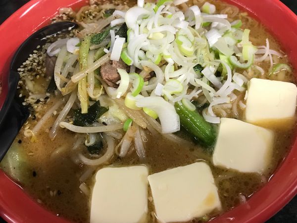 「牛すじ味噌バターたんめん」@たんめん本舗 ミヤビの写真