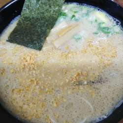 爆弾ラーメン 840円
