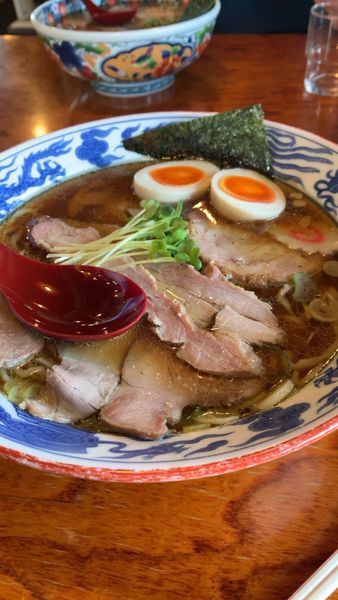 「半熟煮たまご焼豚麺」@手打ち中華そば 和屋の写真