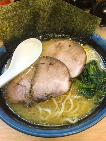 「チャーシュー麺硬め、めし」@醤丸の写真