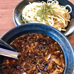 まるきんつけ麺890円クーポンで半額