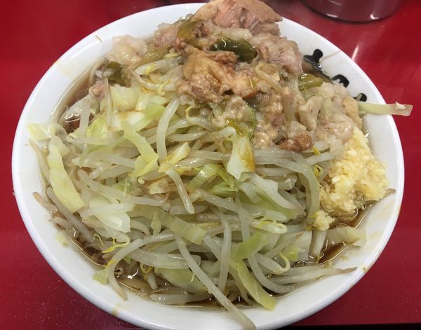 「小ラーメン 生玉子 ヤサイちょいマシ ニンニク アブラ」@ラーメン二郎 越谷店の写真