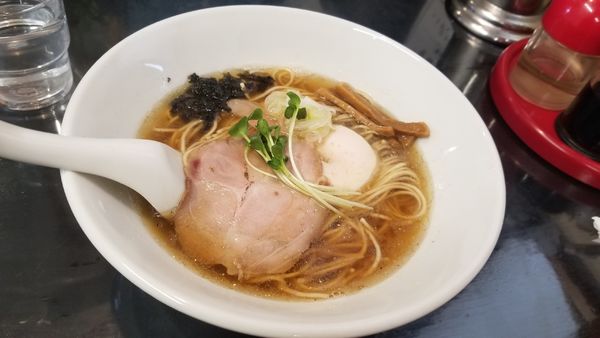 「煮干しラーメン」@ラーメン香華の写真