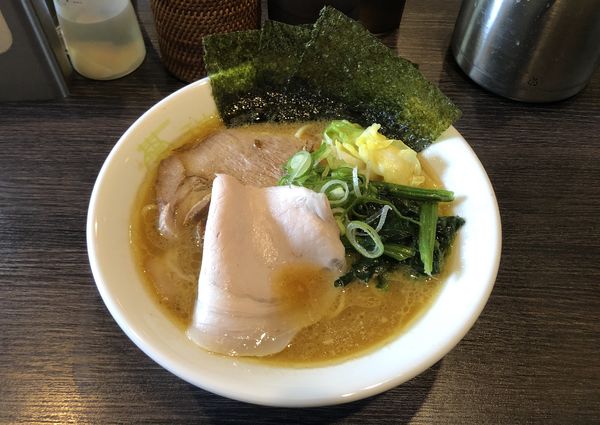 「【限定】パイタン醤油の家系っぽいラーメン」@中華蕎麦 瑞山（ZUIZAN）の写真