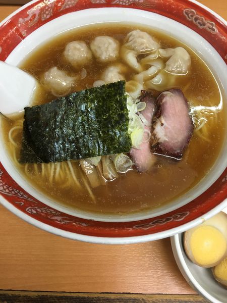 「ワンタンメン　味玉」@支那ソバ かづ屋の写真