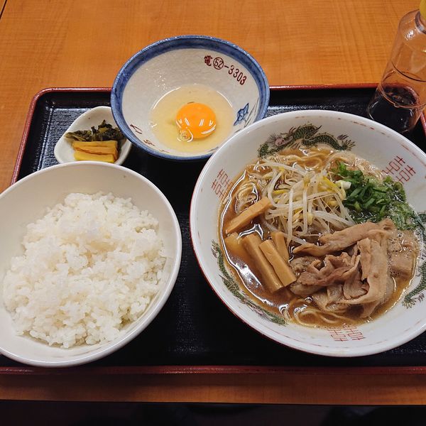 「支那そば(小)500円、朝ラーメンセット100円」@支那そば よあけ 駅前店の写真