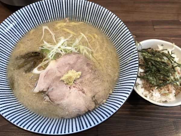 「味噌＆そぼろ丼（1000円）」@灼味噌らーめん 八堂八の写真