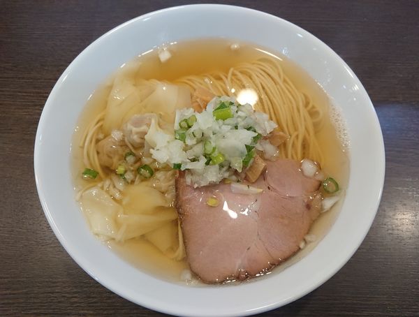 「ワンタン塩そば」@中華そばイデタの写真