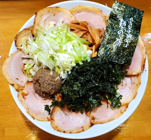 「煮干し肉そば」@自家製中華そば 麺の虜の写真