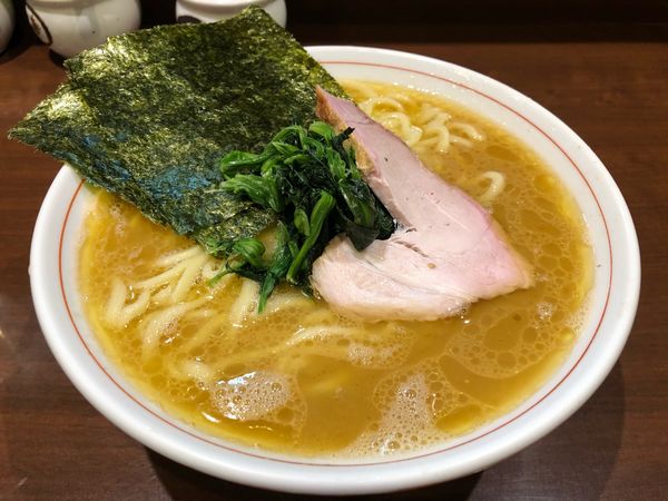 「らーめん(もも肉)」@らーめん飛粋の写真