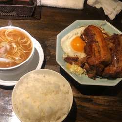 チャーシューエッグ定食＋ミニラーメン1200円