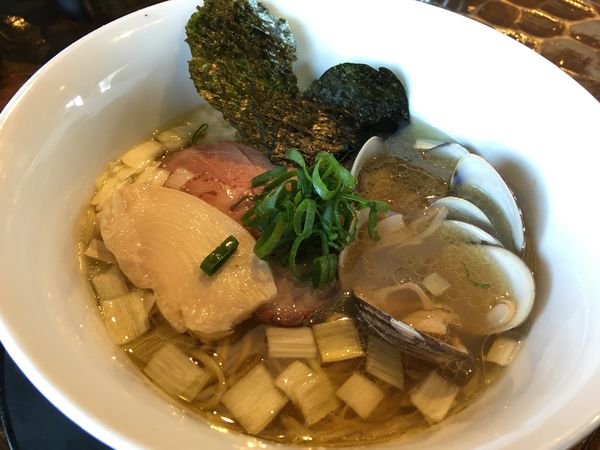 「蛤そば」@特級鶏蕎麦 龍介の写真
